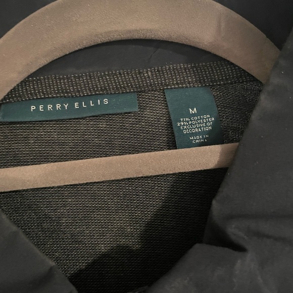 Polo - Picture 2 of 2